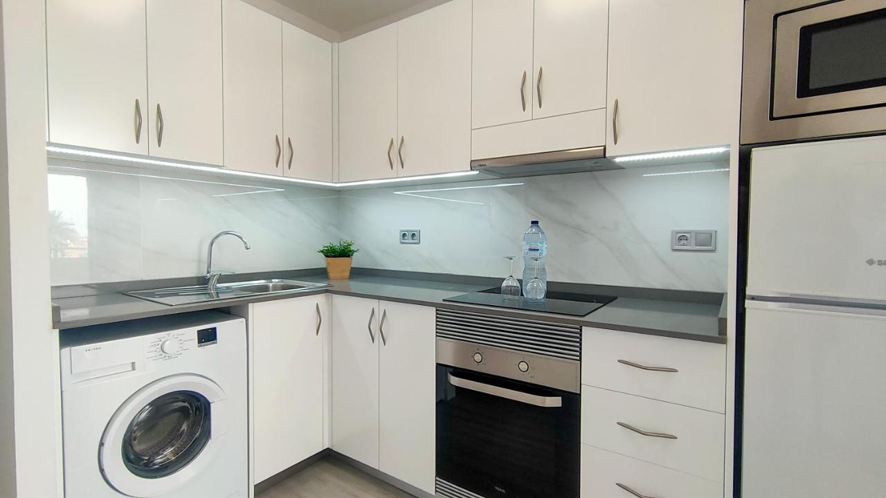 Canarian Holiday Home - Yumbo Luxury Apartment Maspalomas  Bagian luar foto
